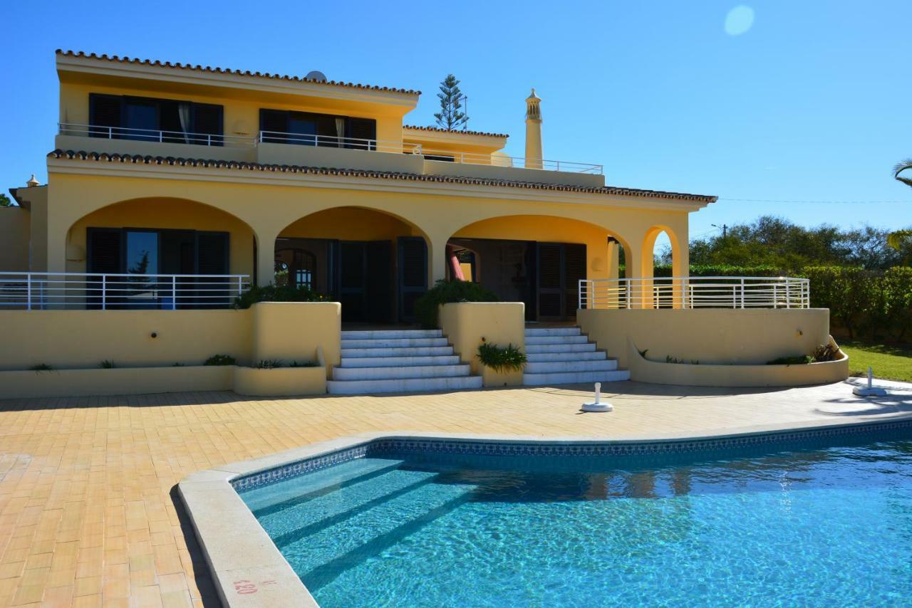 Villa Paraiso - 4 Bedrooms And Pool Albufeira Buitenkant foto