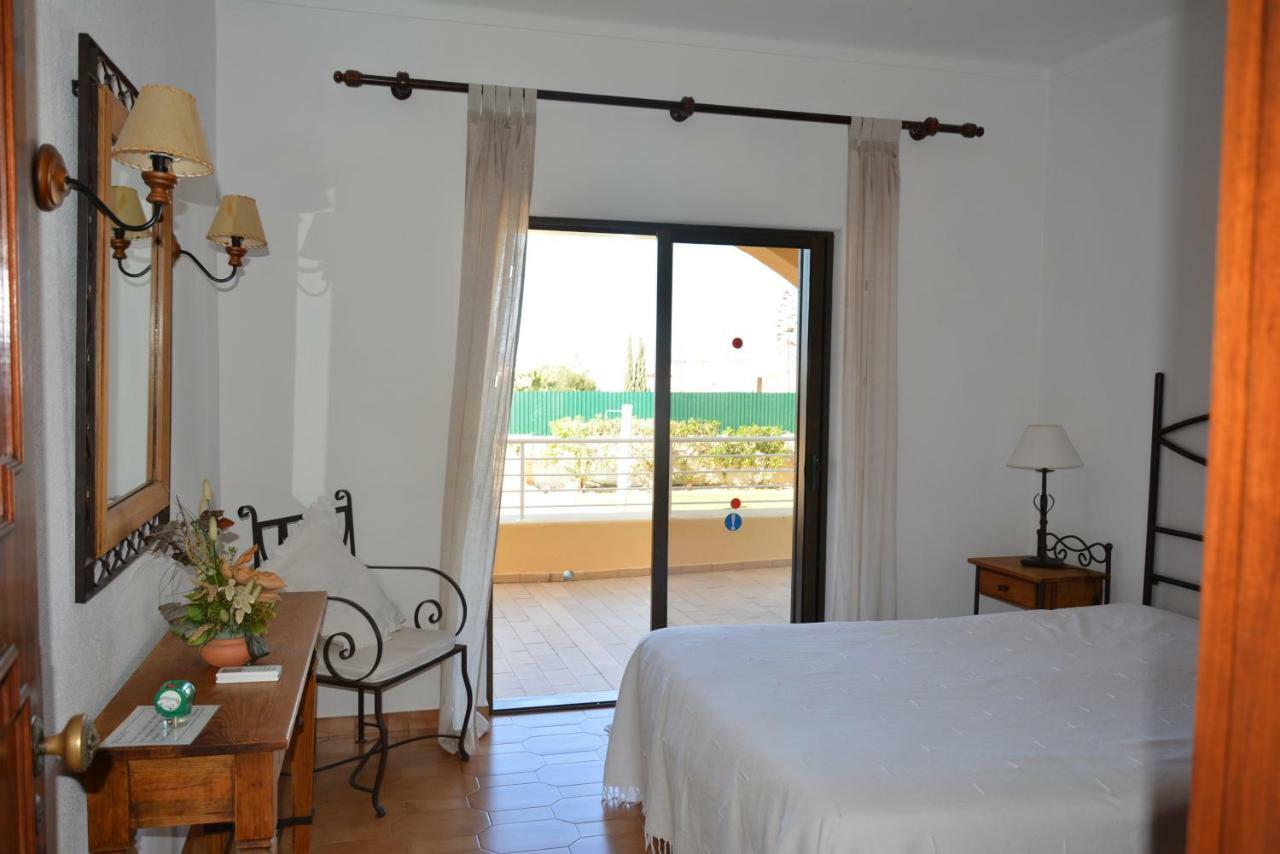 Villa Paraiso - 4 Bedrooms And Pool Albufeira Buitenkant foto